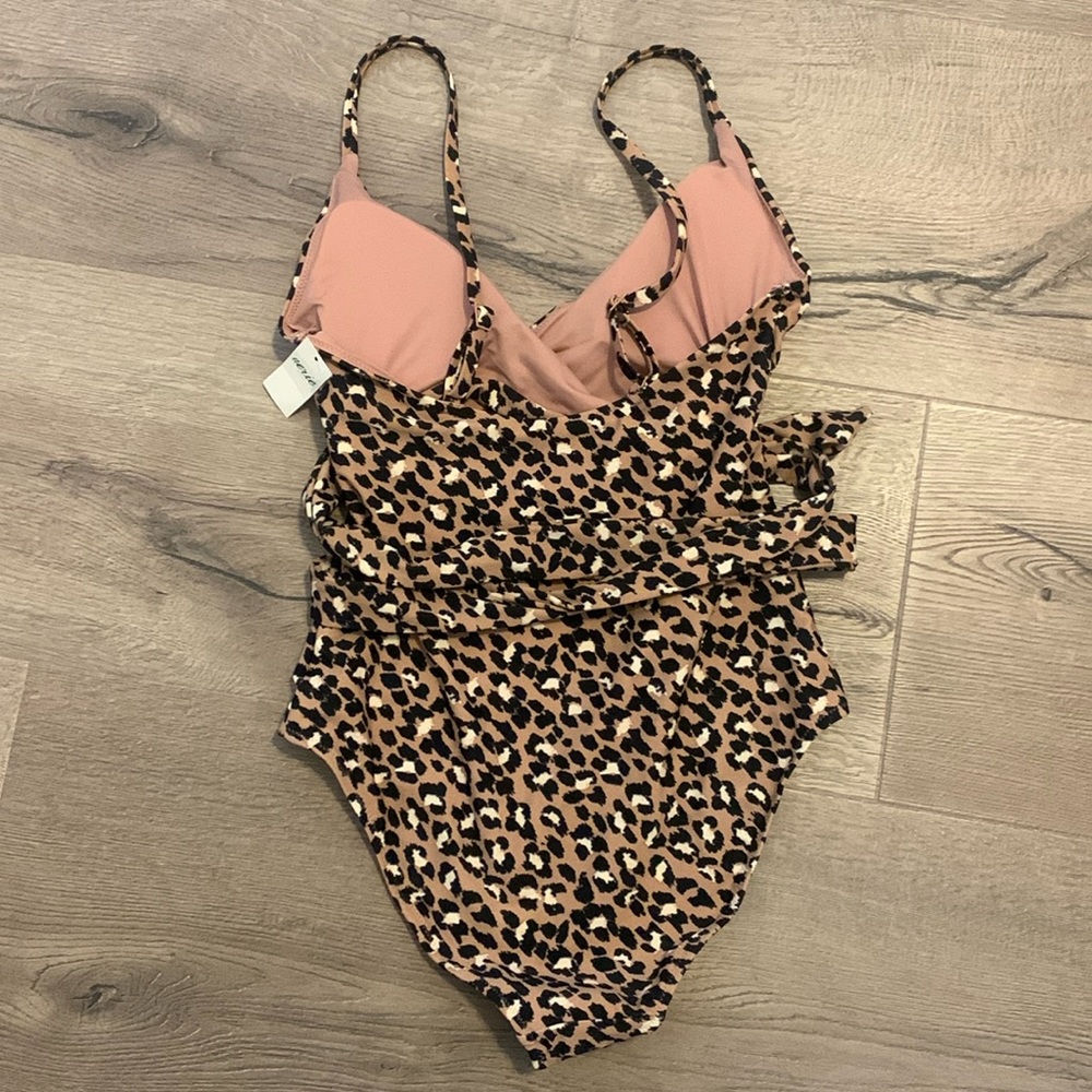 American Eagle • Leopard Swimsuit • S
